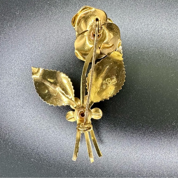 VINTAGE Coro SIGNED 2” Gold Tone Rose Flower Brooch Pin 1940s unique - Picture 6 of 11
